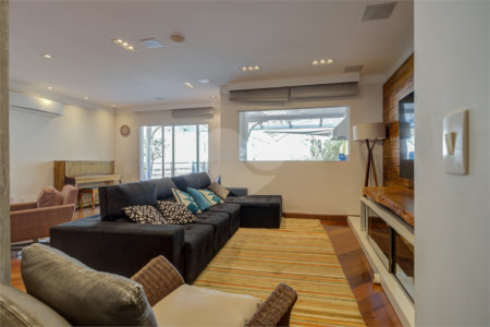 Casa à venda com 3 suítes no condomínio Villa Splendore, São Paulo - SP