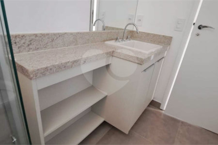 Apartamento á venda em Moema 75m² 2 Suítes 2 Vagas