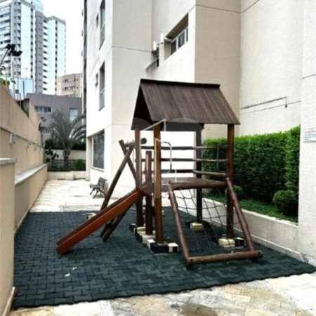 Apartamento com 138m², 3 dormitórios, sendo 3 suítes, 2 vagas de garagem, à venda na Vila Valparaiso em Santo André.
