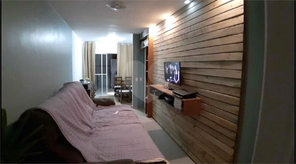 Casa Térrea no Condomínio Moradas II.