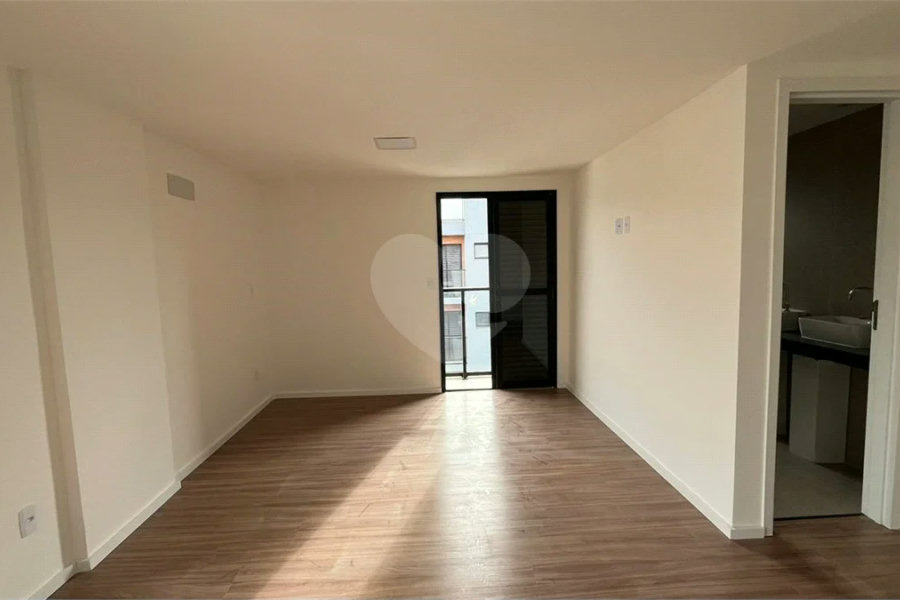 Apartamento à venda com 3 quartos, sendo 3 suítes, no Centro, Poços de Caldas - MG