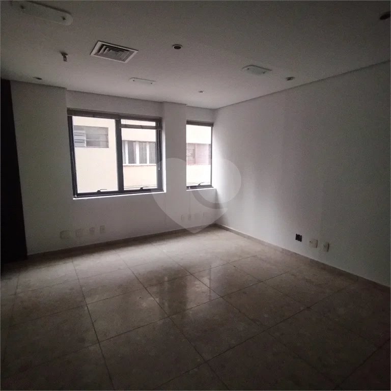 Sala comercial para locação no Jardim Paulista, 90 m², 2 garagens
