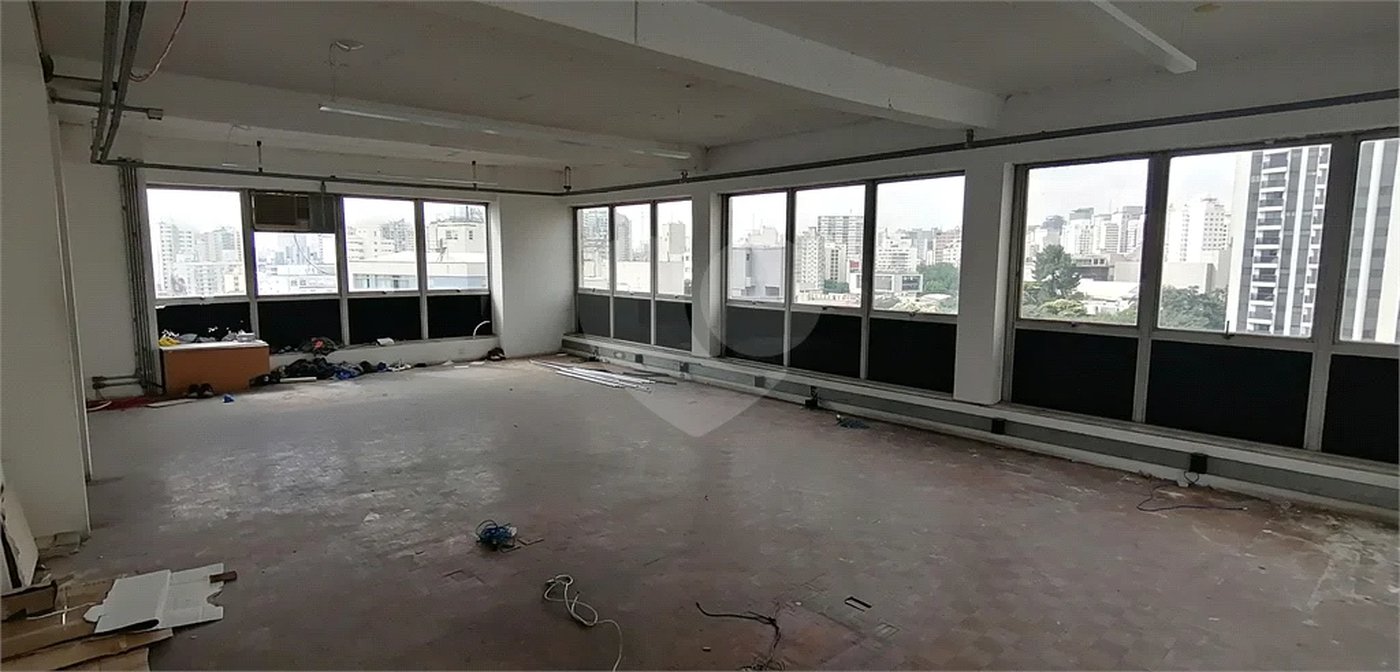 Sala comercial à venda em Higienópolis com 170 m2