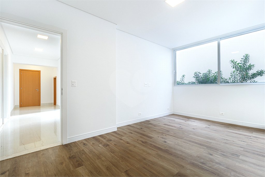 Casa à venda com 4 suítes no condomínio Villagio Quadrifolio, São Paulo - SP
