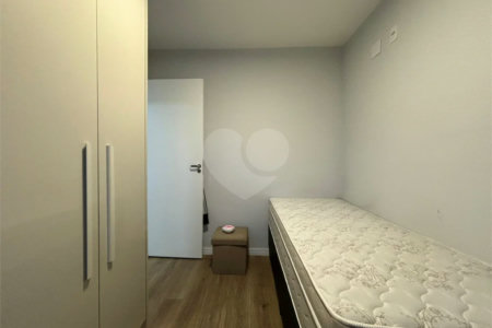 Apartamento para venda e locação com 2 quartos e 1 vaga na Vila Rosália