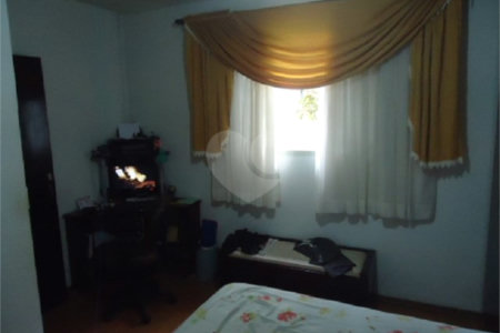 Casa à venda com 3 quartos, sendo 1 suíte, em Azulville I, São Carlos, SP