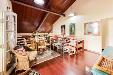 Casa á venda em condominio em Caieiras SP