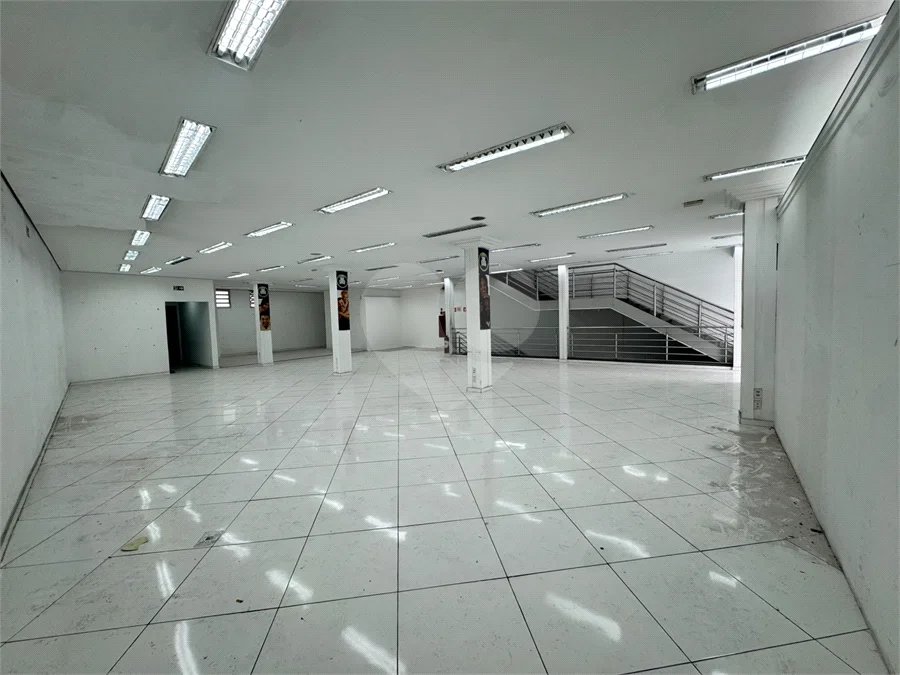 PRÉDIO COMERCIAL DE 944 M² PARA LOCAÇÃO | LOCALIZAÇÃO ESTRATÉGICA, GRANDE VISIBILIDADE E EXCELENTE POTENCIAL COMERCIAL