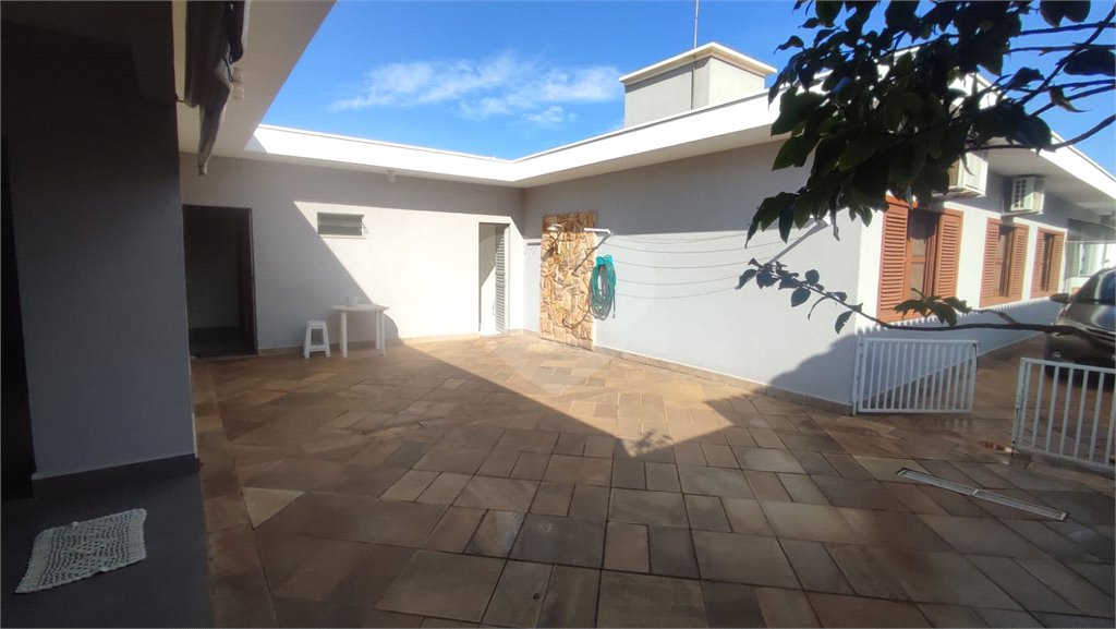 Casa com 3 dormitórios à venda no bairro Jardim Cardinalli, em São Carlos/SP