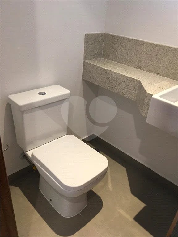 Casa, 3 dormitórios, 1 suíte, 2 vagas, para locação em Água Fria, em São Paulo