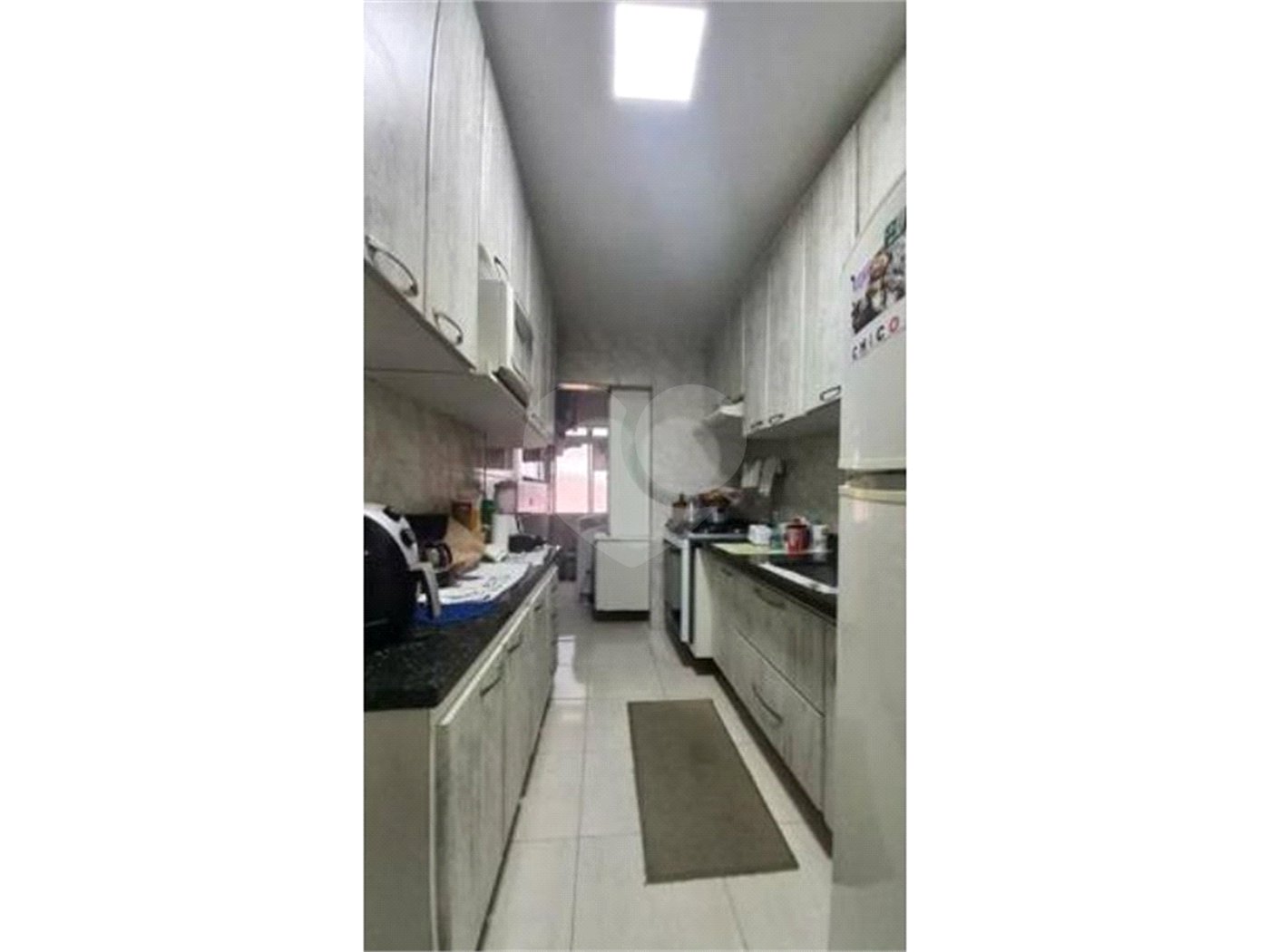 2 quartos e vaga de garagem