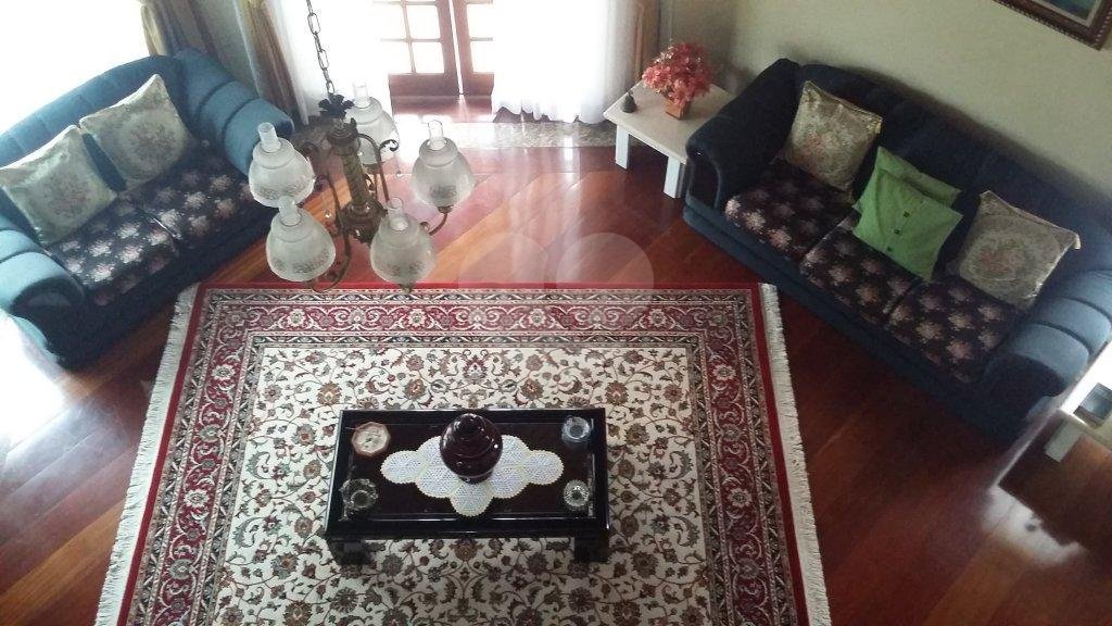 CASA TÉRREA A VENDA NO TREMEMBÉ - 4 SUÍTES E 10 VAGAS DE GARAGEM
