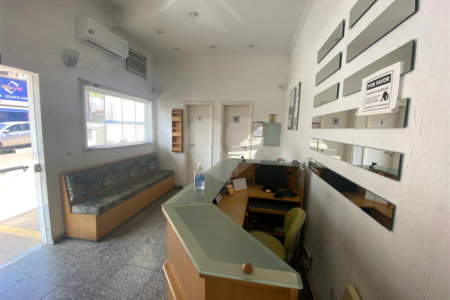 Prédio Comercial com 07 salas em Vinhedo-SP