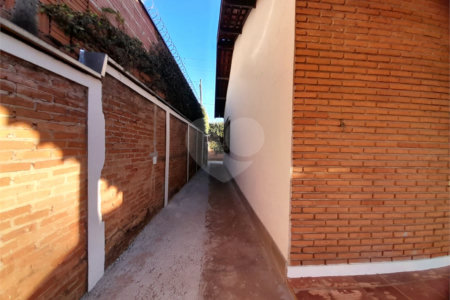 Casa de Alto Padrão à Venda e Locação no Parque Santa Mônica - São Carlos