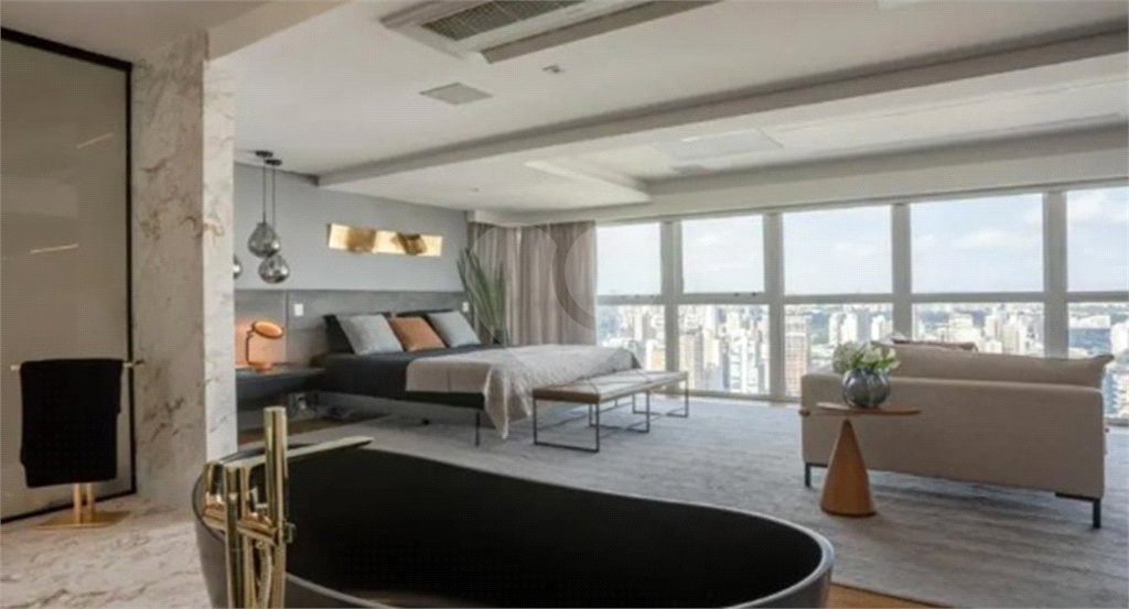 Deslumbrante apartamento duplex pronto para mudar no Itaim Bibi com 242M2, 2 suítes, 3 vagas