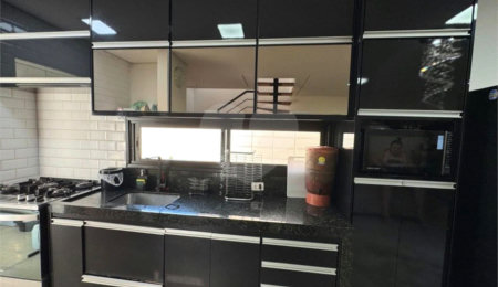 Casa à venda com 3 suítes em Jardim Ricetti, São Carlos, SP