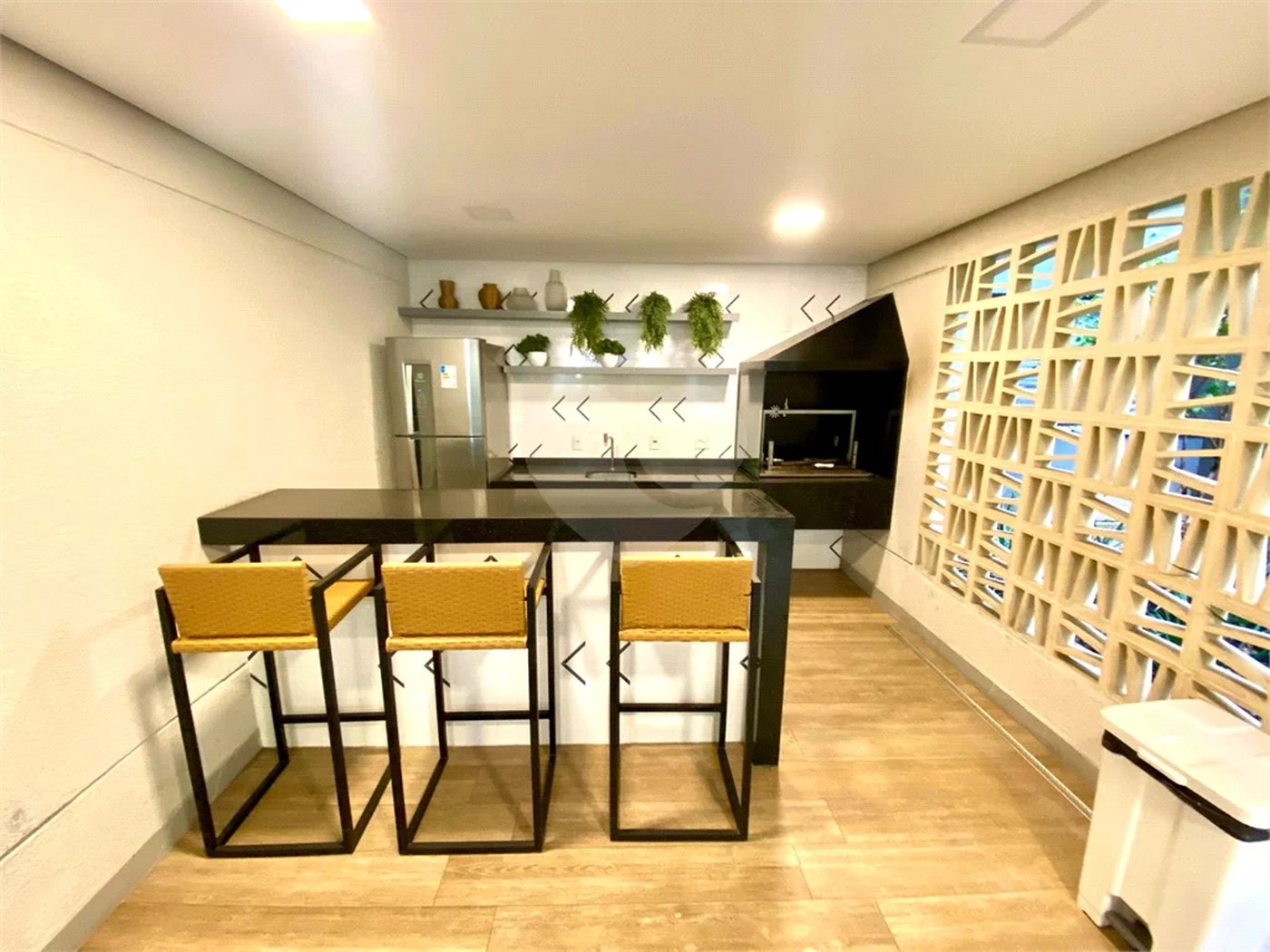 JARDIM PRUDÊNCIA - APTO SEMINOVO COM TERRAÇO GOURMET