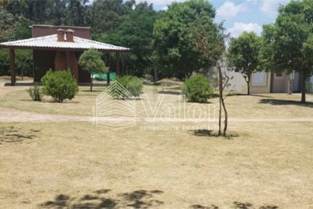 Casa em condomínio com 3 dormitórios