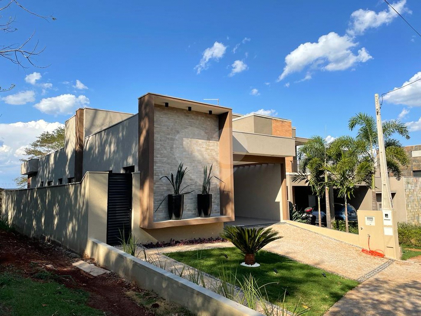 Casa térrea no Condomínio Buona Vita, localizado na cidade de Ribeirão Preto/SP.