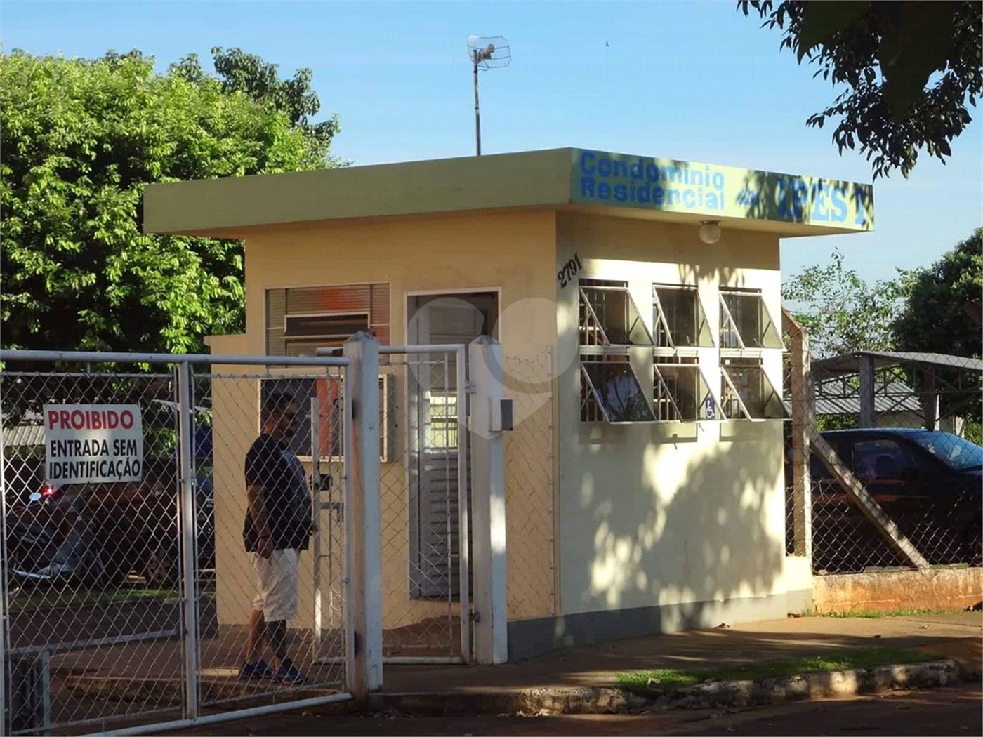 Apartamento no Condomínio Residencial Ipê I .