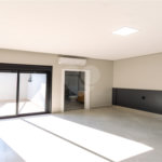 Indaiatuba- Jardim Bom Sucesso - Venda: R$ 765.000,00 - Área total: 150m² Área construída: 115m² - 3 dormitórios sendo 1 suíte com armário planejado; Cozinha integrada; Sala para dois ambientes; Banheiros com box gabinetes e espelhos; Área gourmet com churrasqueira a carvão e móveis planejados;
