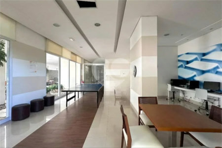 Apartamento para locação no Campo Belo com 51m², com 1 dormitório, 1 vaga, e lazer completo