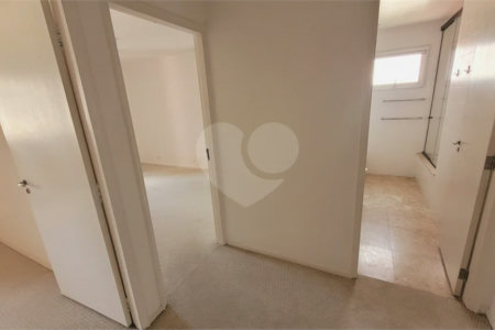 Apartamento sofisticado em localização privilegiada no Itaim Bibi – próximo ao Parque do Povo e Shopping JK Iguiatemi