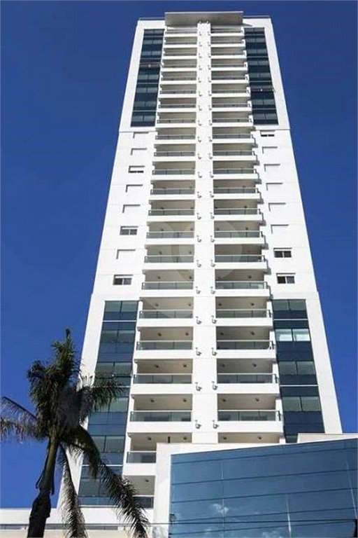 Cobertura no Edifício Emirado.