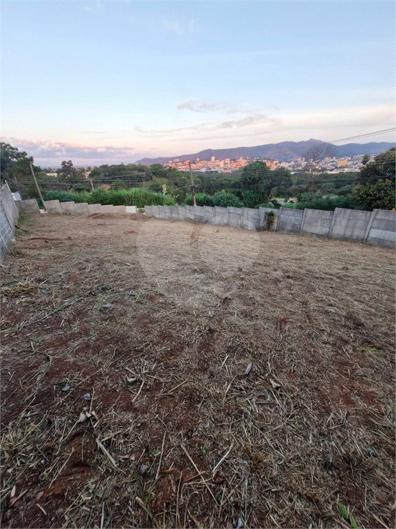 Terreno à Venda com 583m² em Atibaia/SP.