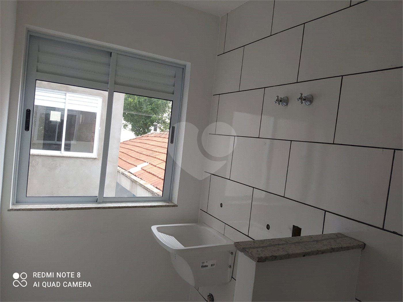 Apartamento de 48m2 localizado na Travessa da Av. Jaçanã 2 dorms