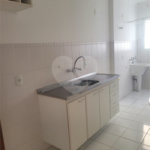 Indaiatuba - Venda - Apartamento no Condomínio Portal das Flores com 64 m², 3 dorms, sendo 2 com armários planejados, , WC social, cozinha planejada e totalmente integrada com a lavanderia, varanda, , 02 vagas de garagem. Excelente localização, a poucos metros do Shopping Polo, mercados, padaria,