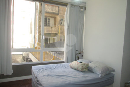 APARTAMENTO TODO REFORMADO!! 1 dormitório. Bairro da Bela Vista. Área Útil: 36 m².