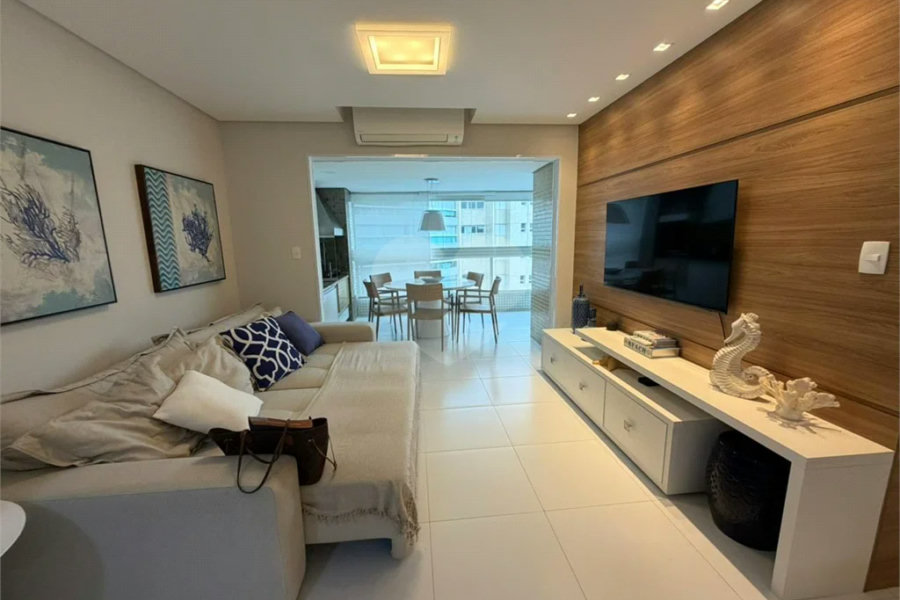 Apartamento à venda com 4 quartos, sendo 2 suítes,  em Riviera de São Lourenço, Bertioga, SP