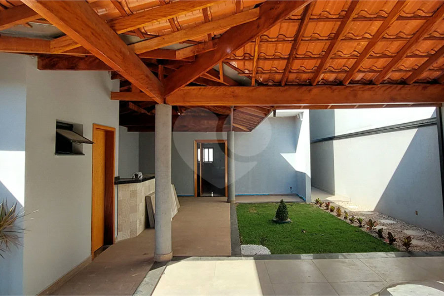 Casa à venda com 3 quartos, sendo 1 suíte,  no condomínio Residencial Mônaco, Piracicaba - SP
