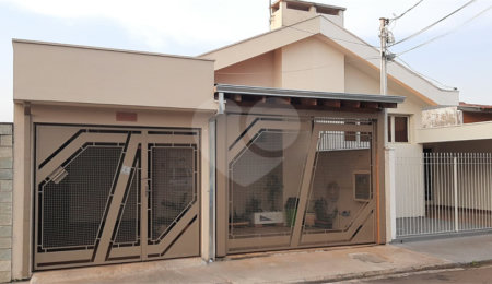 Casa à venda com 3 quartos, sendo 1 suíte,  no Centro, São Carlos, SP