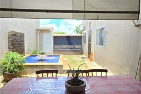 Casa em condomínio Alvorada em Araraquara com 3 dormitórios e piscina
