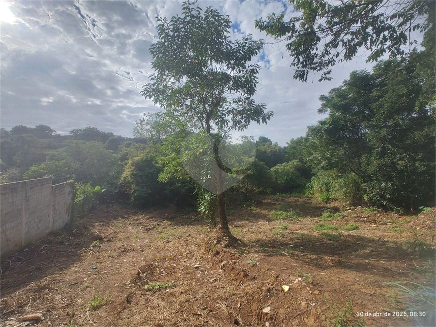 Terreno em Atibaia com 1.196 metros, ótimo para chácara, excelente localização, avalia permuta com casa maior valor