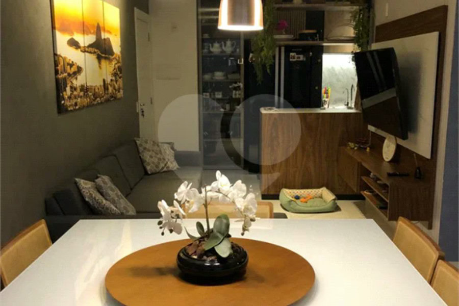 Apartamento à venda com 3 quartos, sendo 1 suíte, em Santo Amaro, São Paulo, SP