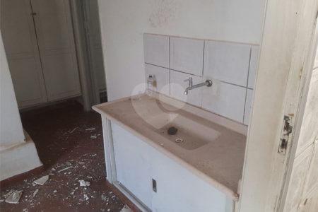 Casa térrea a venda na região central de São Carlos
