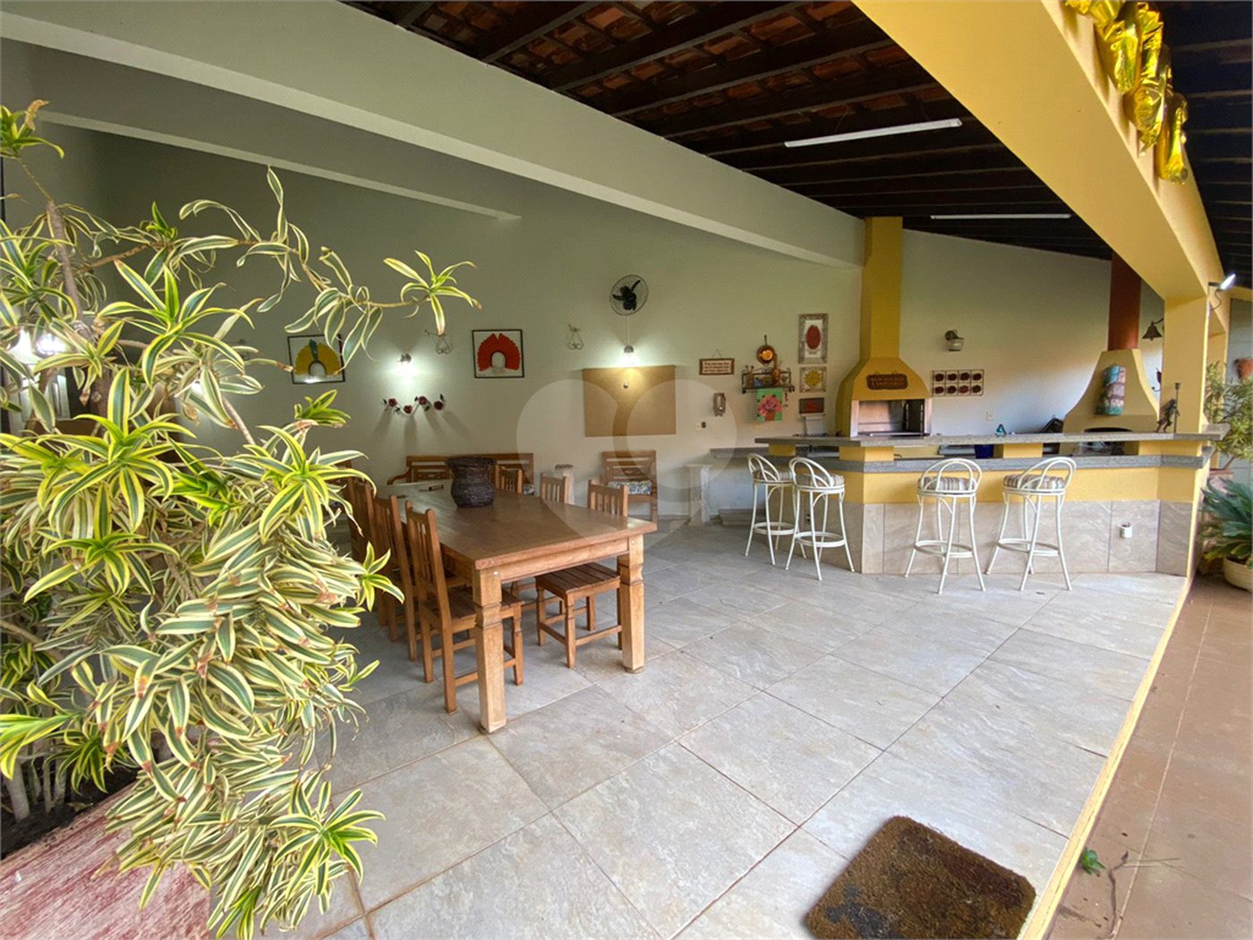 Casa térrea no Condomínio Parque Faber I