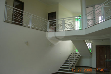 Casa no Condomínio Damha I