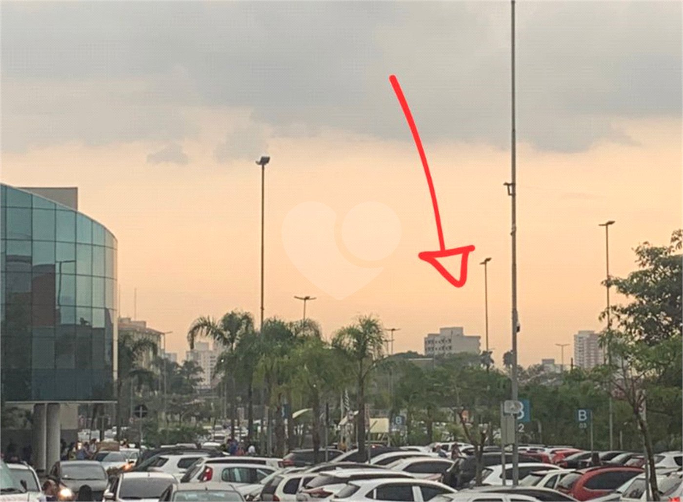 iTAQUERA - 5 MINUTOS A PÉ O; O METRÔ - ABAIXO DO VALOR DE MERCADO