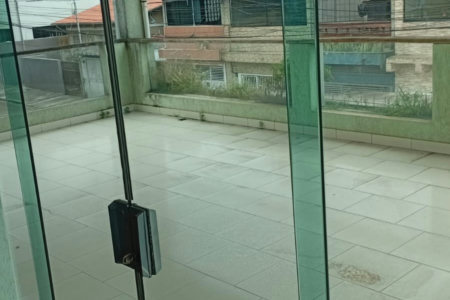 Sobrado residencial/comercial para alugar com 4 quartos, sendo 1 suíte, em Parque Ipê, São Paulo - SP