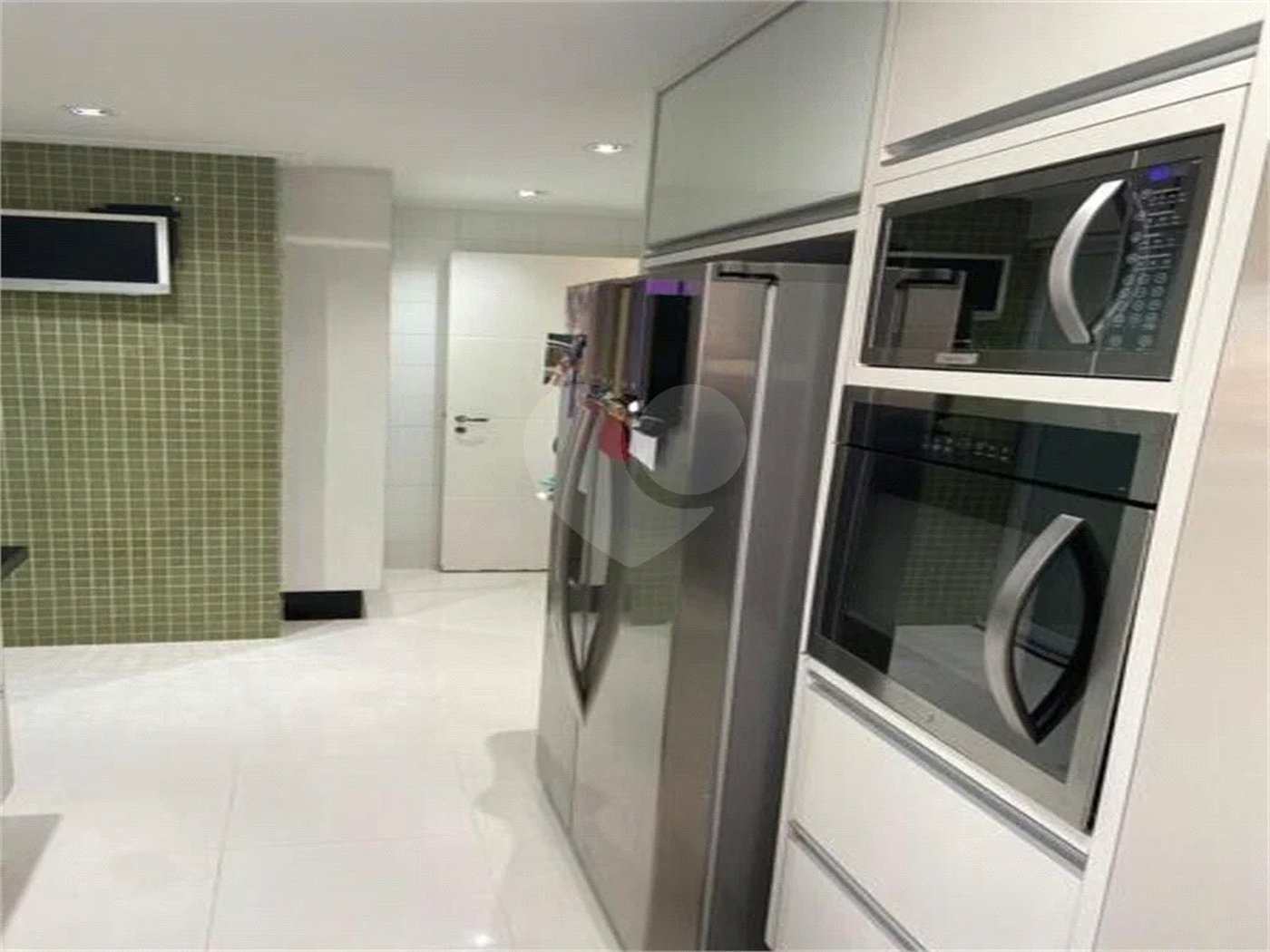 Apartamento à venda Mooca, 149m², andar alto, 3 suítes, 2 vagas, varanda gourmet, porteira fechada