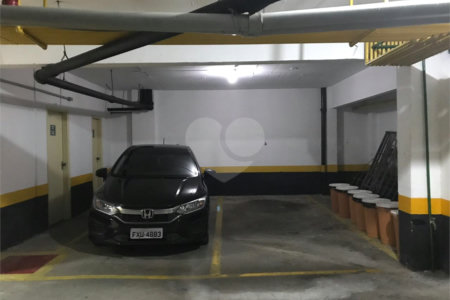 Apartamento 2 dormitórios à venda na Vila mariana.