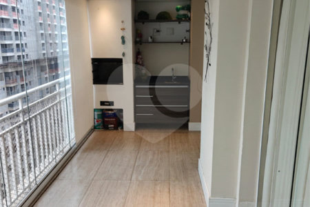 Apartamento à Venda na Mooca – 126 m², 3 Suítes (1 com Banheira), Varanda Gourmet, Andar Alto, Porteira Fechada