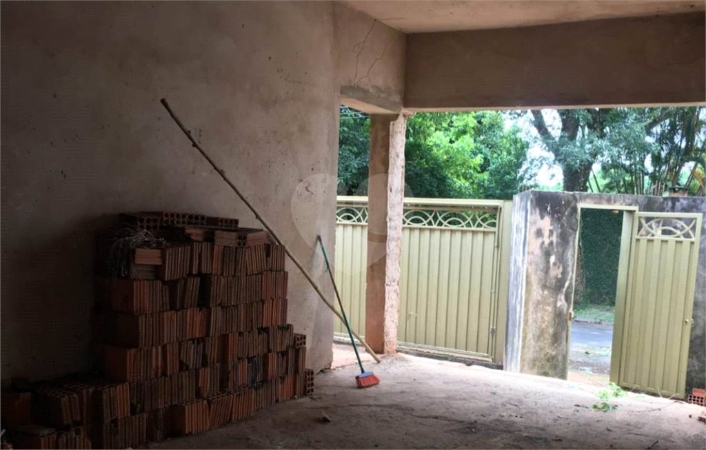 Terreno no Jd. Santa Felícia dispondo de 300m² muito bem localizado