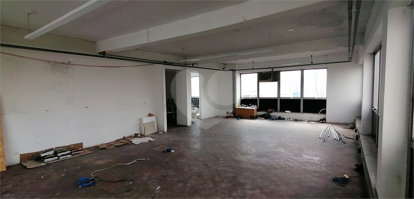 Sala comercial à venda em Higienópolis com 170 m2