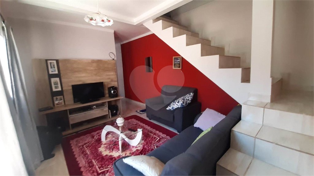 Casa sobrado no Jardim das Torres Prolongamento