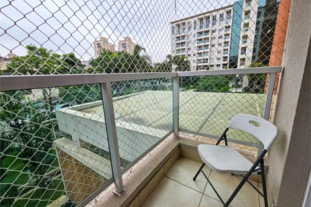 Na Mooca á venda Apartamento / Studio com 51m² 1 dormitório e 1 vaga.